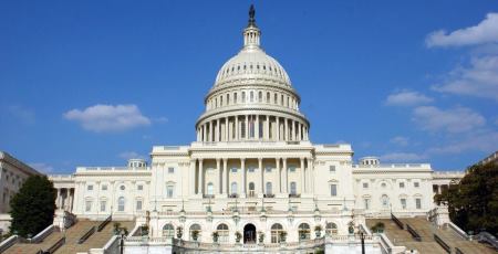 Сенаторы США одобрили крупнейшую налоговую реформу