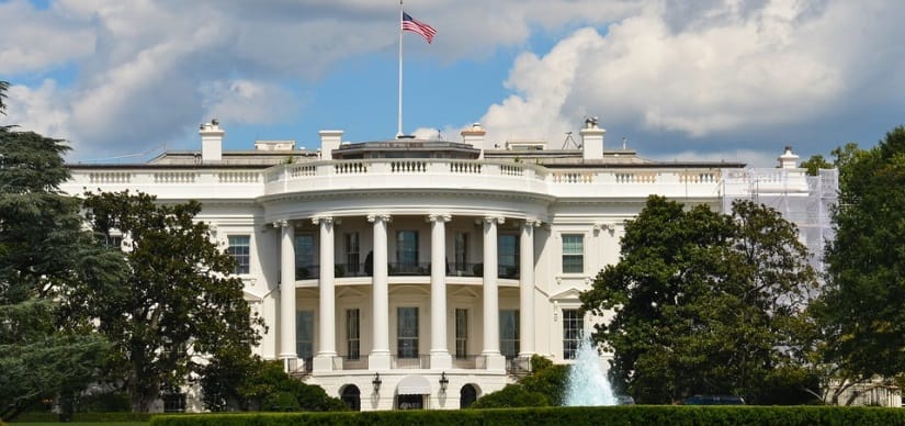 Страх перед выборами президента таит угрозу экономике США